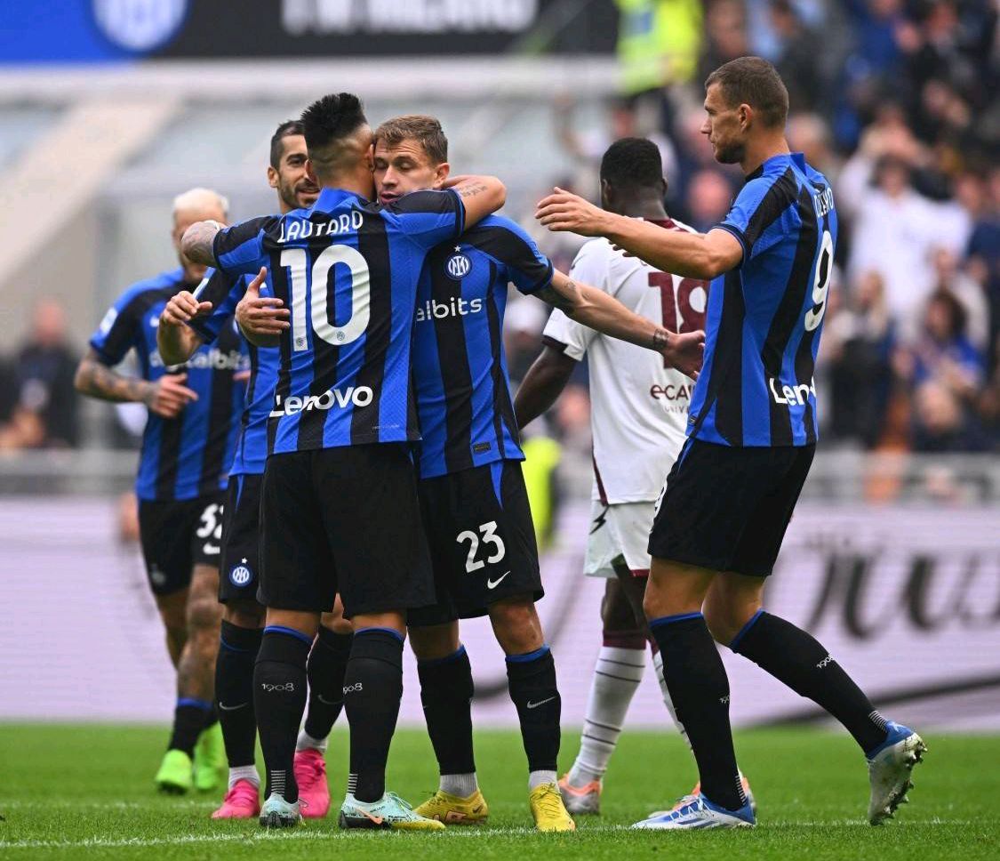 国际米兰意甲击败萨勒尼塔纳劳塔罗头球命中